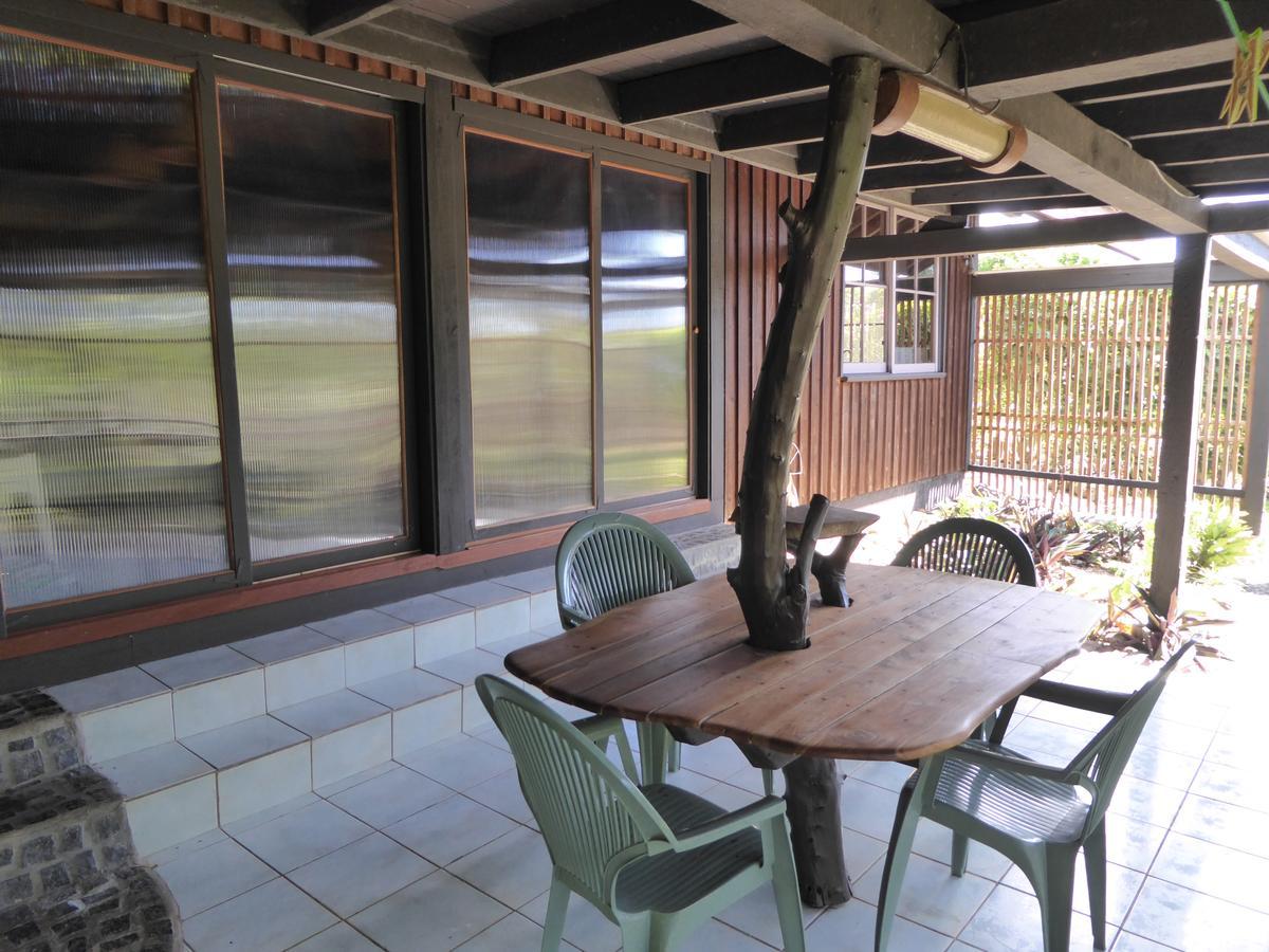 Comfortable Maison Papetoai Exterior photo